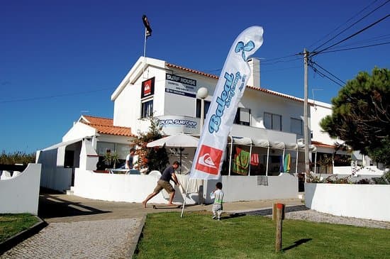 Baleal Surf Camp